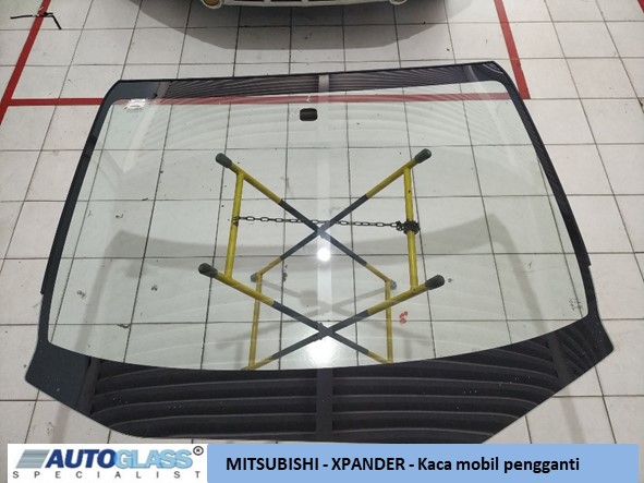 Autoglass Ganti kaca mobil Mitsubishi Xpander 2 - Mitsubishi Xpander - Ganti kaca mobil depan