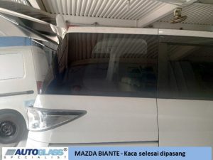 Autoglass Ganti kaca mobil Mazda Biante 6 300x225 - Autoglass - Ganti kaca mobil - Mazda Biante (6)