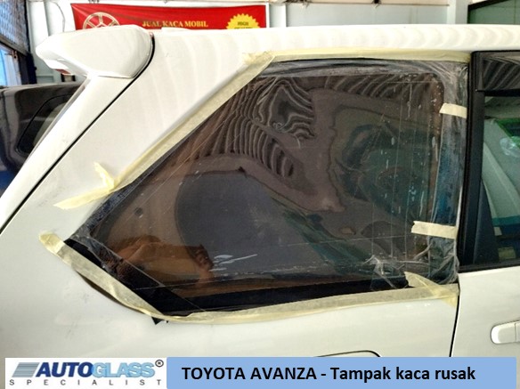 Autoglass Ganti kaca mobil Toyota Avanza 3 - Toyota Avanza – Ganti kaca mobil samping belakang kanan