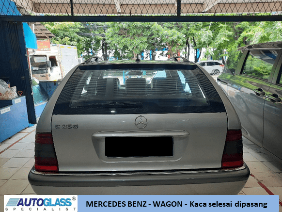 Autoglass Ganti kaca mobil Mercy Wagon 6 - Mercedes Benz C CLass Wagon – Ganti kaca mobil belakang